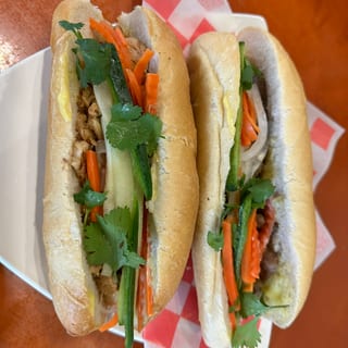 2 Sandwiches